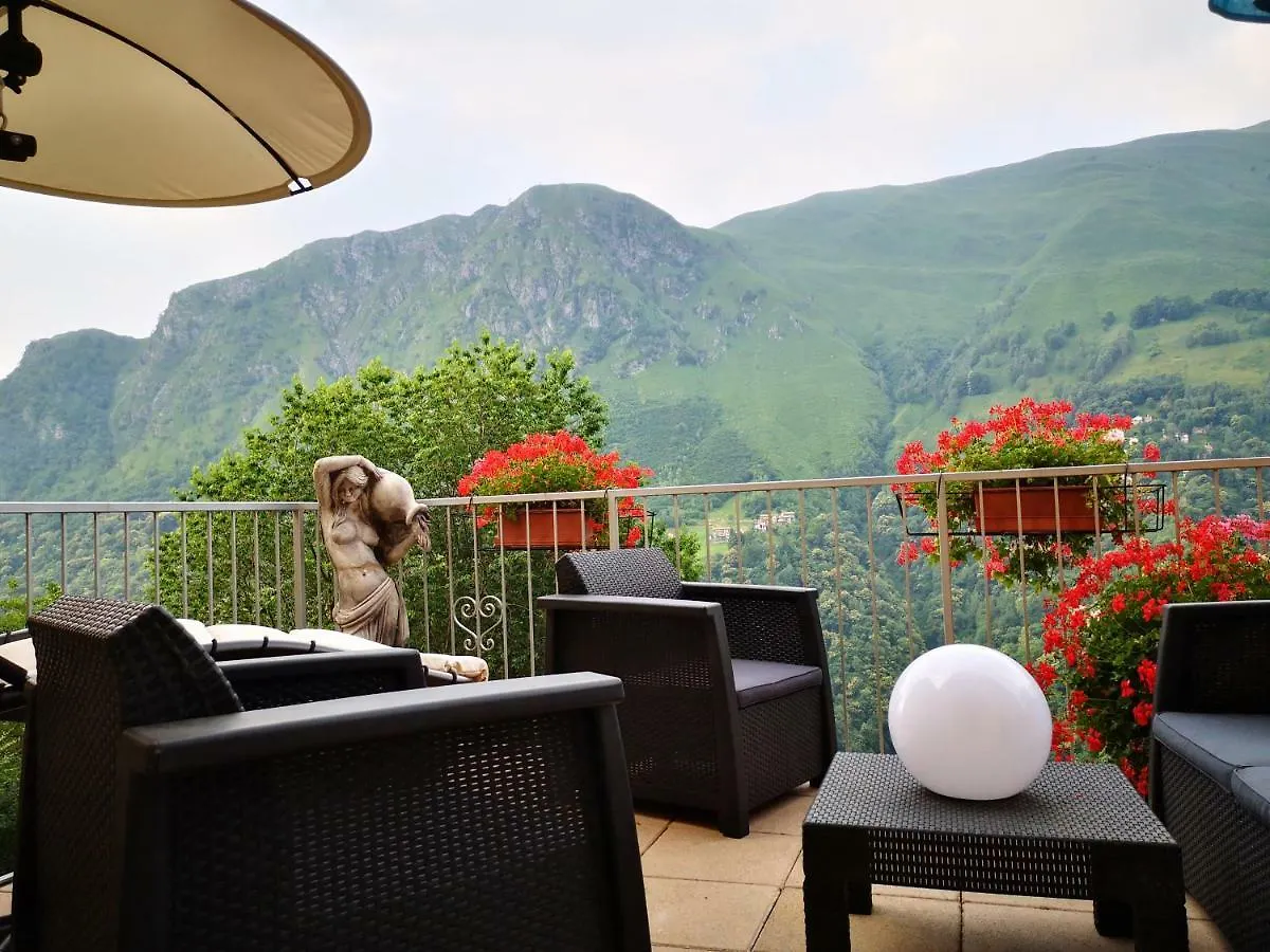 Casa vacanze Chalet con Piscina Garzeno