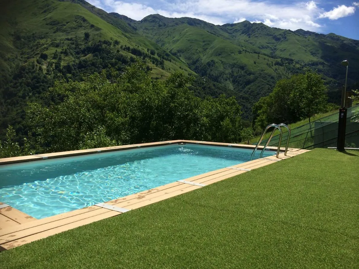 別荘 Chalet Con Piscina Garzeno イタリア