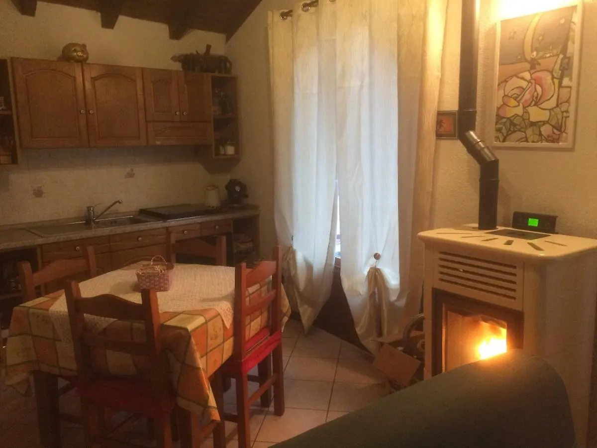 Chalet Con Piscina Garzeno