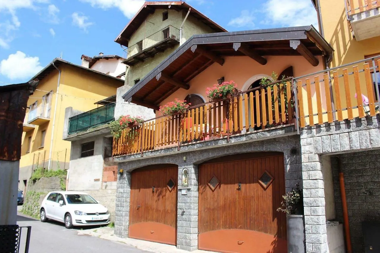 Chalet Con Piscina Garzeno 0*,  イタリア