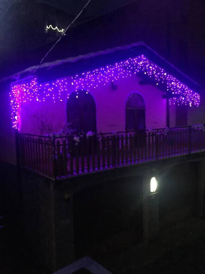 別荘 Chalet Con Piscina Garzeno イタリア
